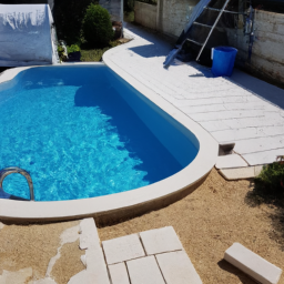 Piscine Extérieure en Béton : Conception sur Mesure pour un Espace de Détente Exceptionnel Raismes